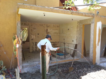 DEMOLICION SECTOR COCINA